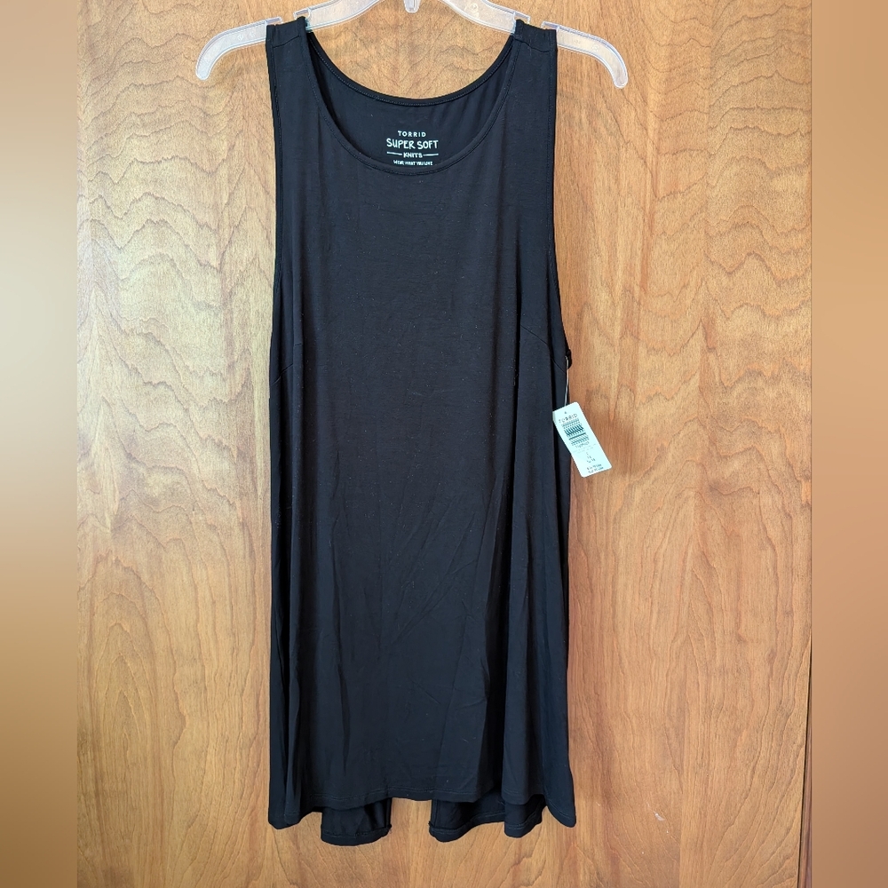 Torrid Black Cross Back Tunic Tank Top